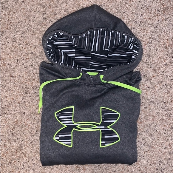 Under Armour Tops - Under Armour storm hoodie